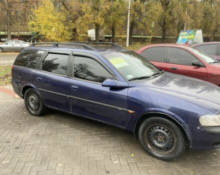 Синий Опель Вектра, объемом двигателя 2 л и пробегом 280 тыс. км за 1500 $, фото 1 на Automoto.ua