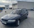 Синий Опель Вектра, объемом двигателя 2 л и пробегом 370 тыс. км за 2000 $, фото 1 на Automoto.ua