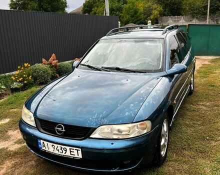 Синій Опель Вектра, об'ємом двигуна 2 л та пробігом 320 тис. км за 2000 $, фото 5 на Automoto.ua