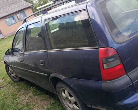 Синій Опель Вектра, об'ємом двигуна 1.8 л та пробігом 400 тис. км за 600 $, фото 4 на Automoto.ua