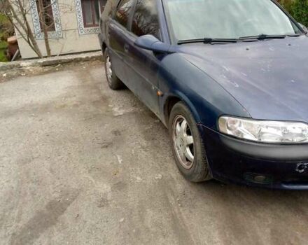 Синій Опель Вектра, об'ємом двигуна 1.8 л та пробігом 270 тис. км за 1500 $, фото 4 на Automoto.ua