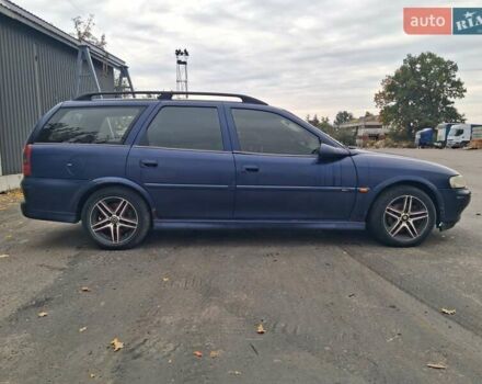 Синій Опель Вектра, об'ємом двигуна 2 л та пробігом 400 тис. км за 2300 $, фото 13 на Automoto.ua