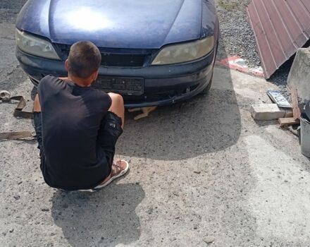 Синій Опель Вектра, об'ємом двигуна 2 л та пробігом 130 тис. км за 97 $, фото 4 на Automoto.ua