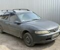 Синий Опель Вектра, объемом двигателя 2 л и пробегом 400 тыс. км за 600 $, фото 3 на Automoto.ua