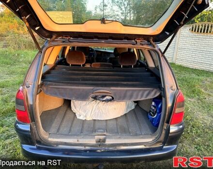 Синий Опель Вектра, объемом двигателя 1.6 л и пробегом 350 тыс. км за 3000 $, фото 3 на Automoto.ua