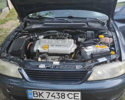 Синій Опель Вектра, об'ємом двигуна 1.8 л та пробігом 228 тис. км за 2919 $, фото 11 на Automoto.ua