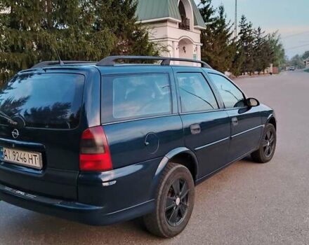Синій Опель Вектра, об'ємом двигуна 2 л та пробігом 518 тис. км за 3000 $, фото 5 на Automoto.ua