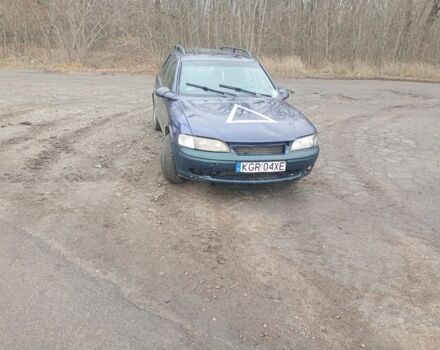 Синий Опель Вектра, объемом двигателя 2 л и пробегом 300 тыс. км за 1400 $, фото 1 на Automoto.ua