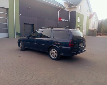 Синий Опель Вектра, объемом двигателя 2.2 л и пробегом 377 тыс. км за 1500 $, фото 2 на Automoto.ua