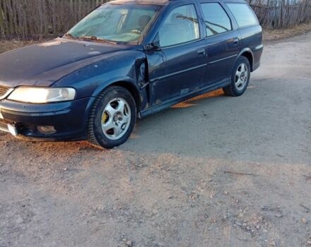 Синий Опель Вектра, объемом двигателя 2 л и пробегом 300 тыс. км за 750 $, фото 3 на Automoto.ua