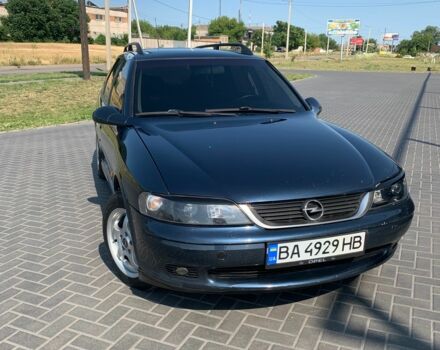 Синий Опель Вектра, объемом двигателя 2.2 л и пробегом 408 тыс. км за 3800 $, фото 3 на Automoto.ua