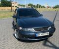 Синий Опель Вектра, объемом двигателя 2.2 л и пробегом 408 тыс. км за 3800 $, фото 3 на Automoto.ua