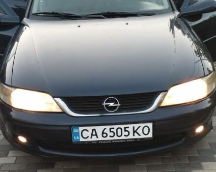 Синій Опель Вектра, об'ємом двигуна 2 л та пробігом 361 тис. км за 3250 $, фото 16 на Automoto.ua