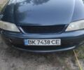 Синій Опель Вектра, об'ємом двигуна 1.8 л та пробігом 228 тис. км за 2919 $, фото 4 на Automoto.ua