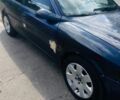 Синий Опель Вектра, объемом двигателя 2 л и пробегом 300 тыс. км за 1800 $, фото 1 на Automoto.ua
