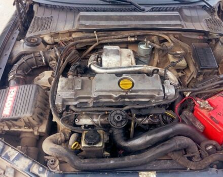 Синий Опель Вектра, объемом двигателя 2.2 л и пробегом 377 тыс. км за 1500 $, фото 8 на Automoto.ua