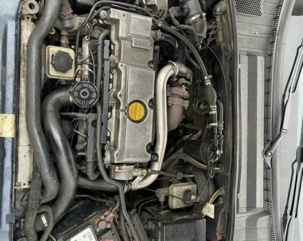 Синий Опель Вектра, объемом двигателя 2 л и пробегом 380 тыс. км за 145000 $, фото 7 на Automoto.ua