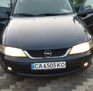 Синій Опель Вектра, об'ємом двигуна 2 л та пробігом 361 тис. км за 3000 $, фото 4 на Automoto.ua