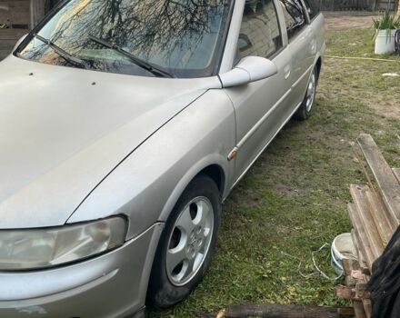 Синий Опель Вектра, объемом двигателя 2.2 л и пробегом 278 тыс. км за 2400 $, фото 3 на Automoto.ua