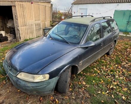 Синий Опель Вектра, объемом двигателя 2 л и пробегом 111 тыс. км за 1000 $, фото 1 на Automoto.ua