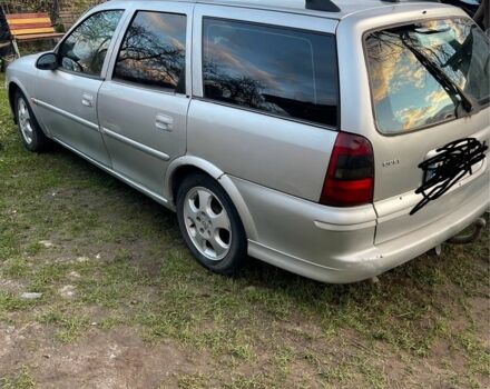 Синий Опель Вектра, объемом двигателя 2.2 л и пробегом 278 тыс. км за 2400 $, фото 6 на Automoto.ua