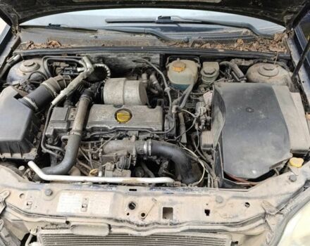 Синий Опель Вектра, объемом двигателя 2.2 л и пробегом 150 тыс. км за 2000 $, фото 5 на Automoto.ua