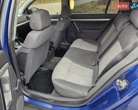 Синий Опель Вектра, объемом двигателя 2.17 л и пробегом 350 тыс. км за 3999 $, фото 24 на Automoto.ua