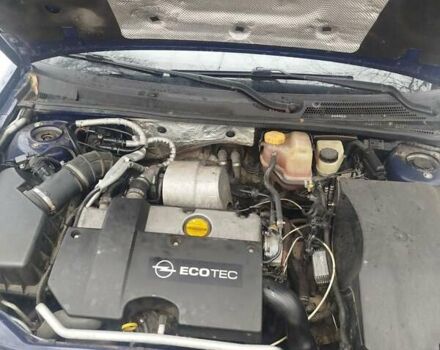 Синий Опель Вектра, объемом двигателя 2.2 л и пробегом 290 тыс. км за 3000 $, фото 7 на Automoto.ua