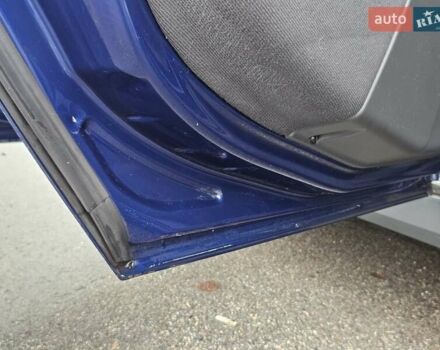 Синий Опель Вектра, объемом двигателя 2.17 л и пробегом 350 тыс. км за 3999 $, фото 30 на Automoto.ua