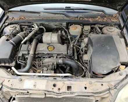 Синий Опель Вектра, объемом двигателя 2.2 л и пробегом 150 тыс. км за 2000 $, фото 4 на Automoto.ua