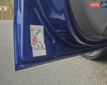 Синий Опель Вектра, объемом двигателя 2.17 л и пробегом 350 тыс. км за 3999 $, фото 31 на Automoto.ua