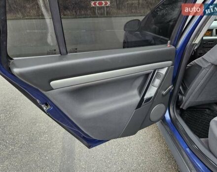 Синий Опель Вектра, объемом двигателя 2.17 л и пробегом 350 тыс. км за 3999 $, фото 25 на Automoto.ua