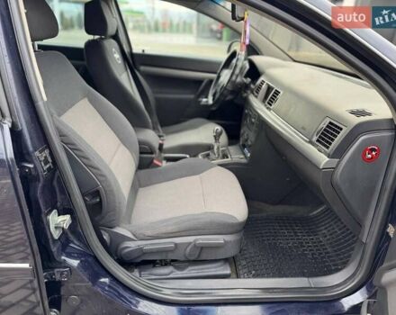 Синий Опель Вектра, объемом двигателя 1.9 л и пробегом 310 тыс. км за 2999 $, фото 15 на Automoto.ua