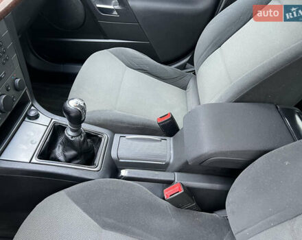 Синій Опель Вектра, об'ємом двигуна 1.91 л та пробігом 395 тис. км за 3800 $, фото 46 на Automoto.ua