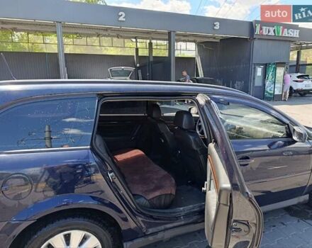 Синий Опель Вектра, объемом двигателя 2.02 л и пробегом 315 тыс. км за 4400 $, фото 4 на Automoto.ua