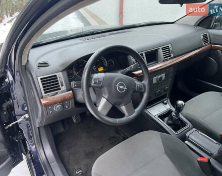 Синій Опель Вектра, об'ємом двигуна 1.91 л та пробігом 395 тис. км за 3800 $, фото 43 на Automoto.ua