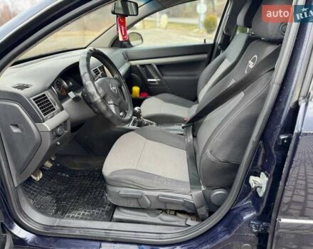 Синий Опель Вектра, объемом двигателя 1.9 л и пробегом 310 тыс. км за 2999 $, фото 16 на Automoto.ua