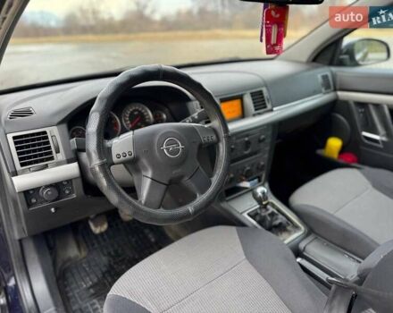 Синий Опель Вектра, объемом двигателя 1.9 л и пробегом 310 тыс. км за 2999 $, фото 11 на Automoto.ua