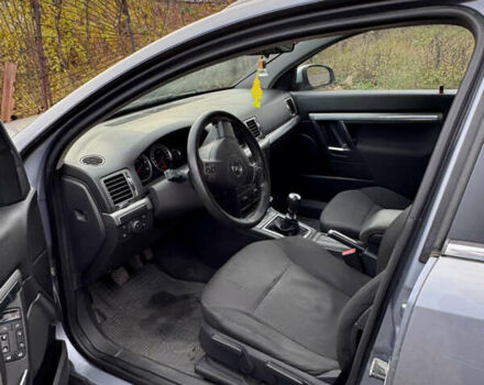 Синий Опель Вектра, объемом двигателя 1.9 л и пробегом 213 тыс. км за 2450 $, фото 7 на Automoto.ua