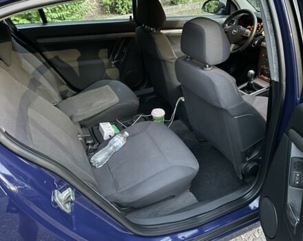 Синий Опель Вектра, объемом двигателя 1.9 л и пробегом 344 тыс. км за 4800 $, фото 10 на Automoto.ua