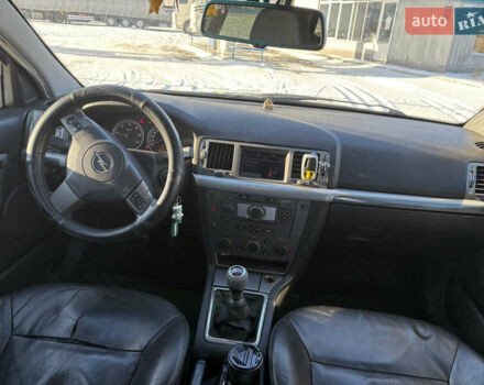 Синий Опель Вектра, объемом двигателя 1.91 л и пробегом 304 тыс. км за 4799 $, фото 9 на Automoto.ua