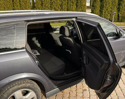 Синий Опель Вектра, объемом двигателя 1.9 л и пробегом 319 тыс. км за 5000 $, фото 11 на Automoto.ua