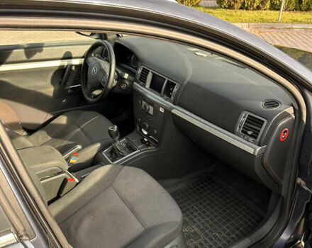 Синий Опель Вектра, объемом двигателя 1.9 л и пробегом 319 тыс. км за 5000 $, фото 12 на Automoto.ua