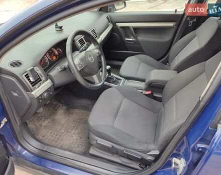 Синий Опель Вектра, объемом двигателя 2.2 л и пробегом 199 тыс. км за 3850 $, фото 21 на Automoto.ua