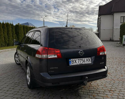 Синий Опель Вектра, объемом двигателя 1.9 л и пробегом 319 тыс. км за 5000 $, фото 4 на Automoto.ua