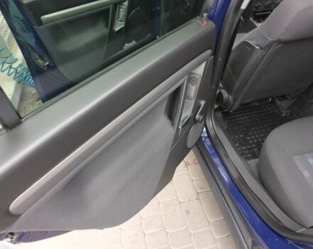 Синій Опель Вектра, об'ємом двигуна 1.6 л та пробігом 208 тис. км за 6000 $, фото 13 на Automoto.ua