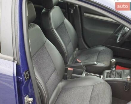 Синий Опель Вектра, объемом двигателя 1.9 л и пробегом 304 тыс. км за 4800 $, фото 6 на Automoto.ua