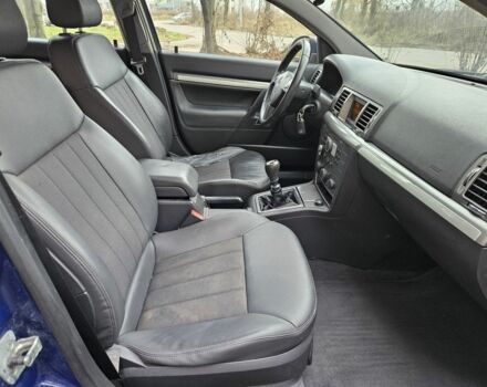 Синий Опель Вектра, объемом двигателя 1.9 л и пробегом 380 тыс. км за 2450 $, фото 9 на Automoto.ua