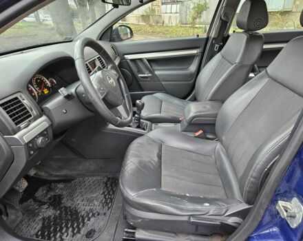 Синий Опель Вектра, объемом двигателя 1.9 л и пробегом 380 тыс. км за 2450 $, фото 12 на Automoto.ua