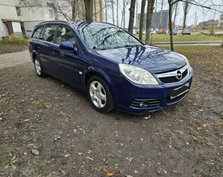 Синий Опель Вектра, объемом двигателя 1.9 л и пробегом 380 тыс. км за 2450 $, фото 1 на Automoto.ua